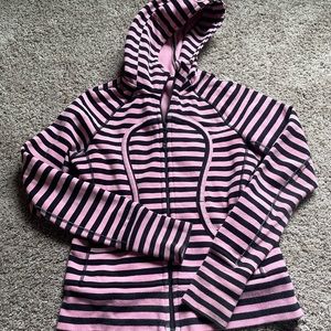 LuluLemon fleece lined sweatshirt